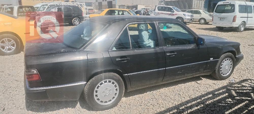 مرسيدس بنز E-Class